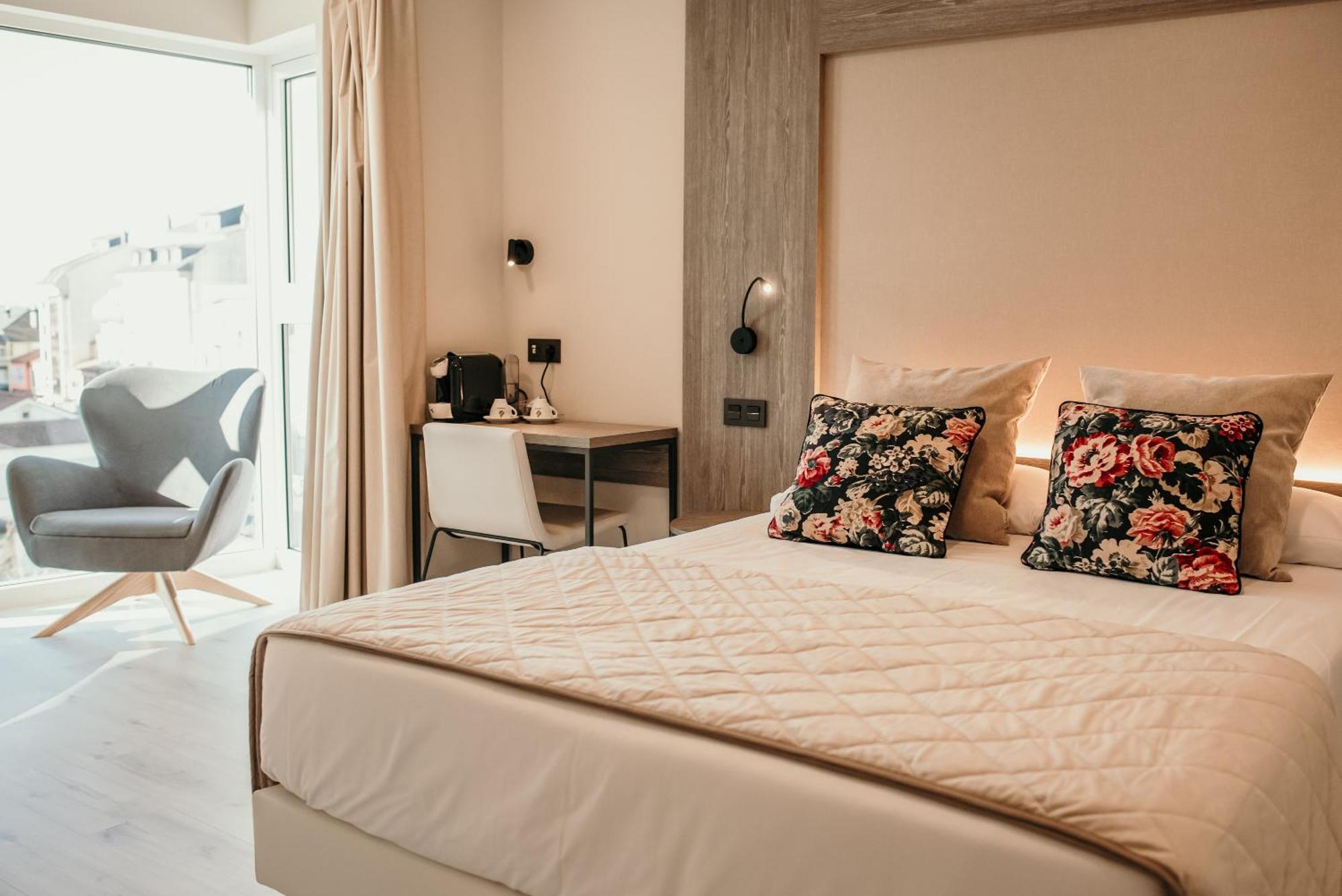 Hotel Lux เมลิเด ภายนอก รูปภาพ